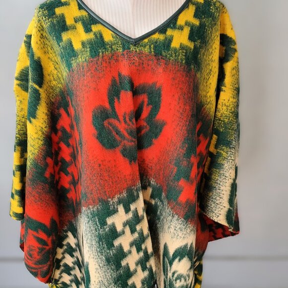 Vintage Wool Blanket Poncho/ 60's Airbrushed Stencil Print Wool/ L-XL - Picture 2 of 10